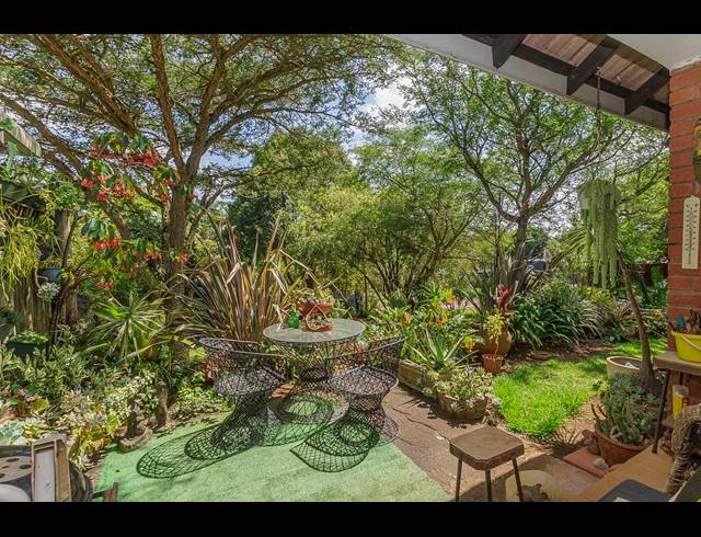 5 BEDROOM HOUSE SOLD IN FOREST HILLS